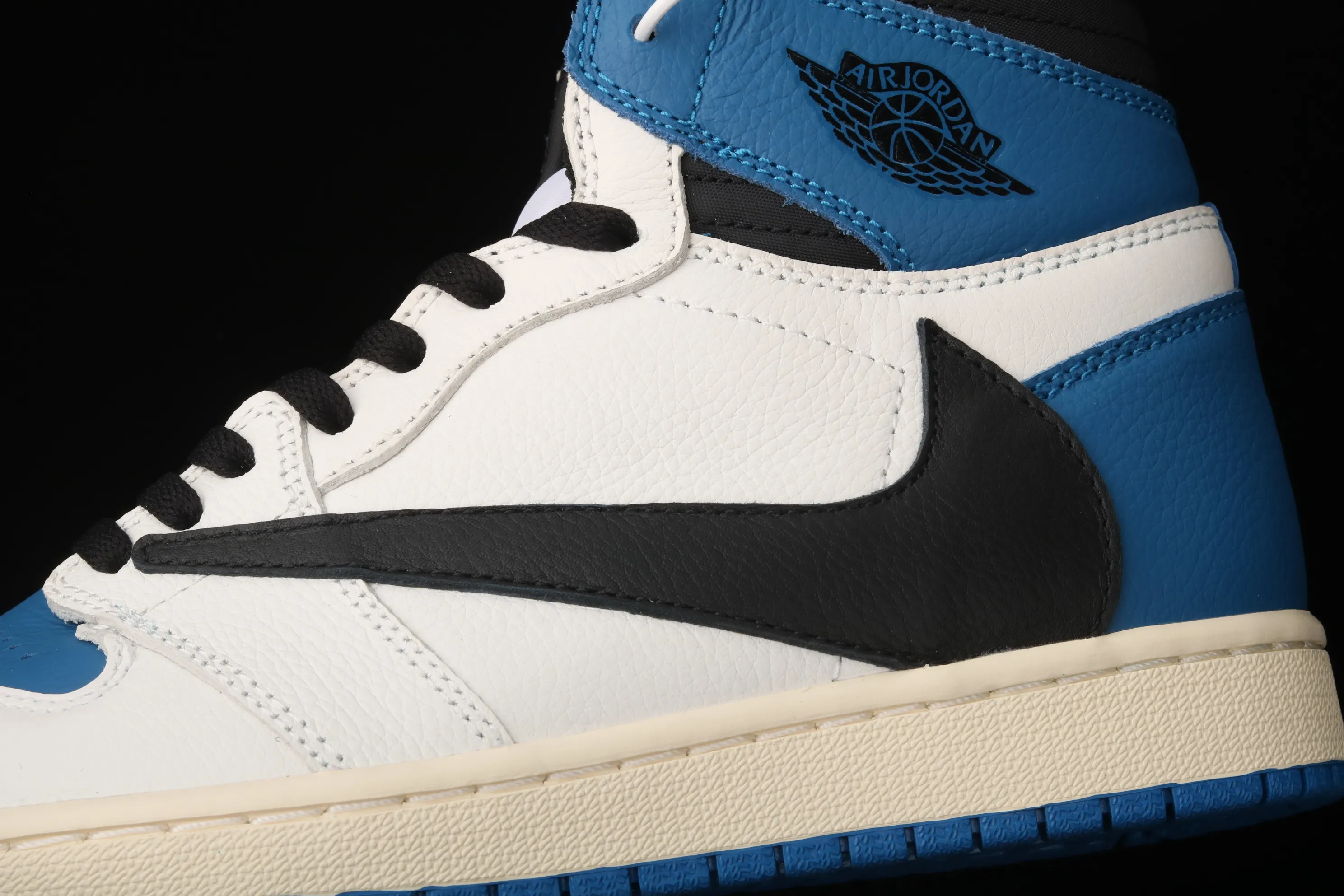 All Categories Air Jordan Jordan Series Basketball Shoes Air Jordan 1 High Travis Scott x Air Jordan 1 High OG AJ1 Lightning Overhead DH3227-105